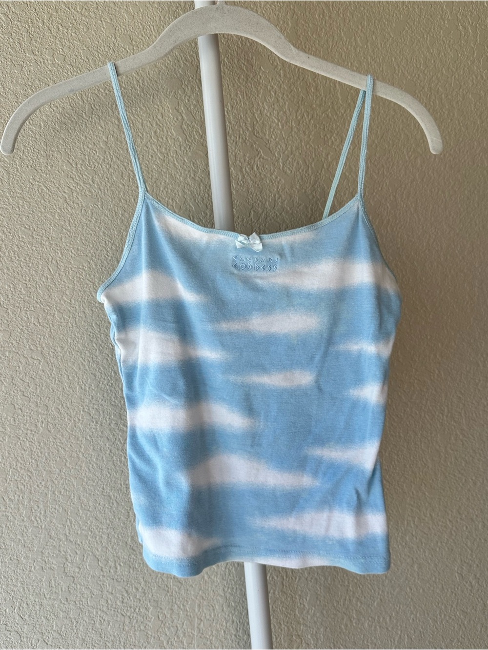 Y2K era light blue & white Cesars goddess cloud print camo top size small